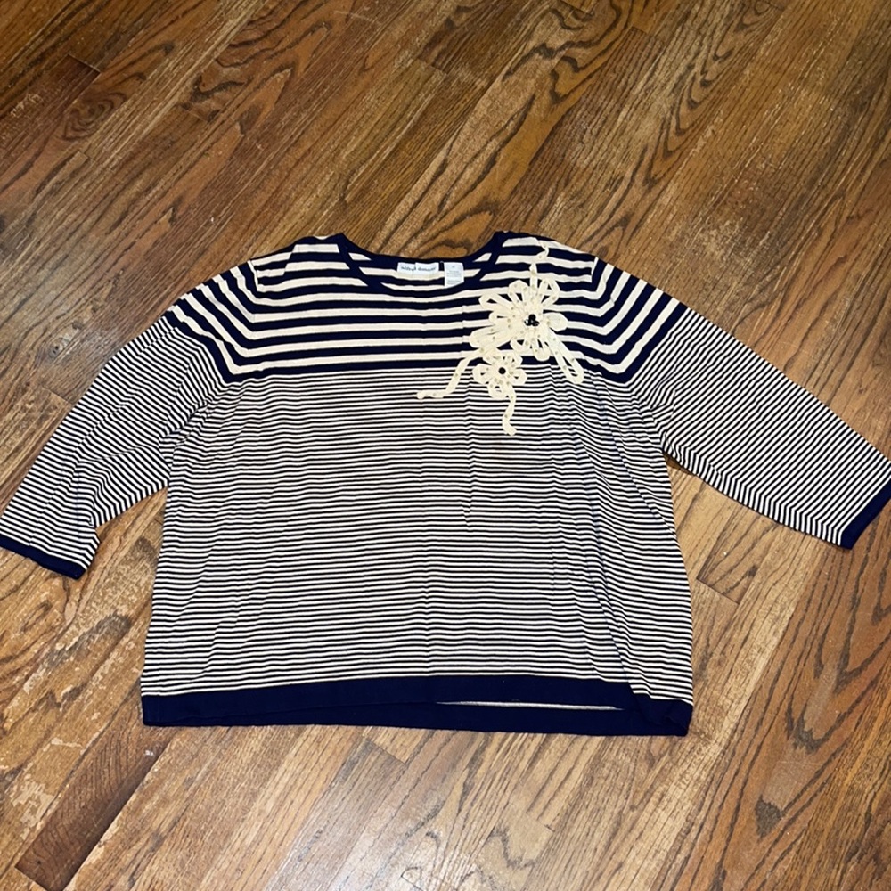 Woman’s Alfred Dunner sweater
